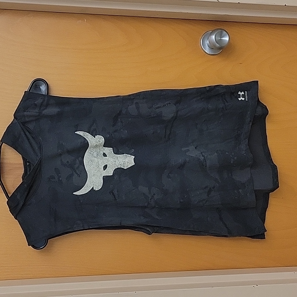Under armour muscle tank